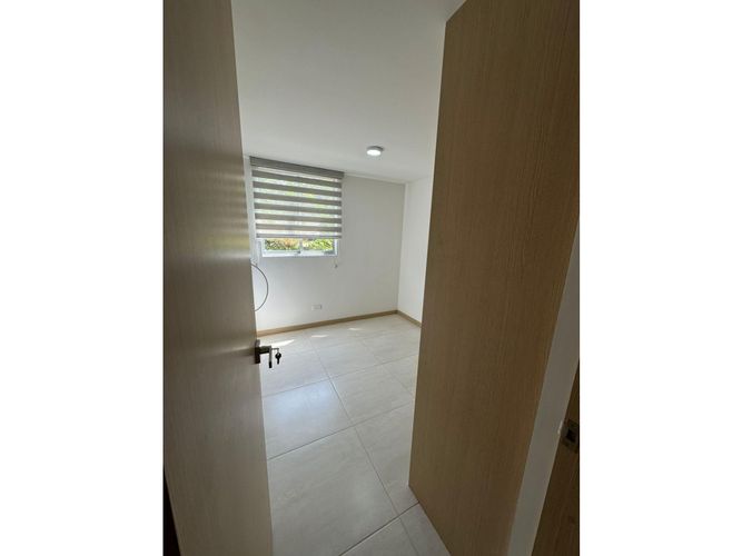 Apartamento de 3 alcobas en venta en Perez, Bello, 62 m² · foto 11 de 13