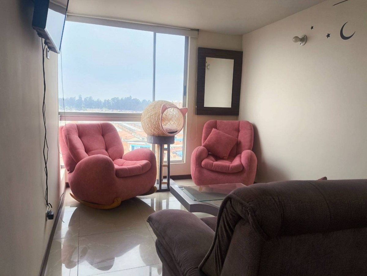 Apartamento en venta en Gerona, Bogotá · foto 3 de 17
