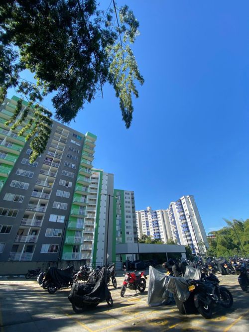 Apartamento de 3 alcobas en venta en Las Violetas, Dosquebradas, 54 m² · foto 16 de 24