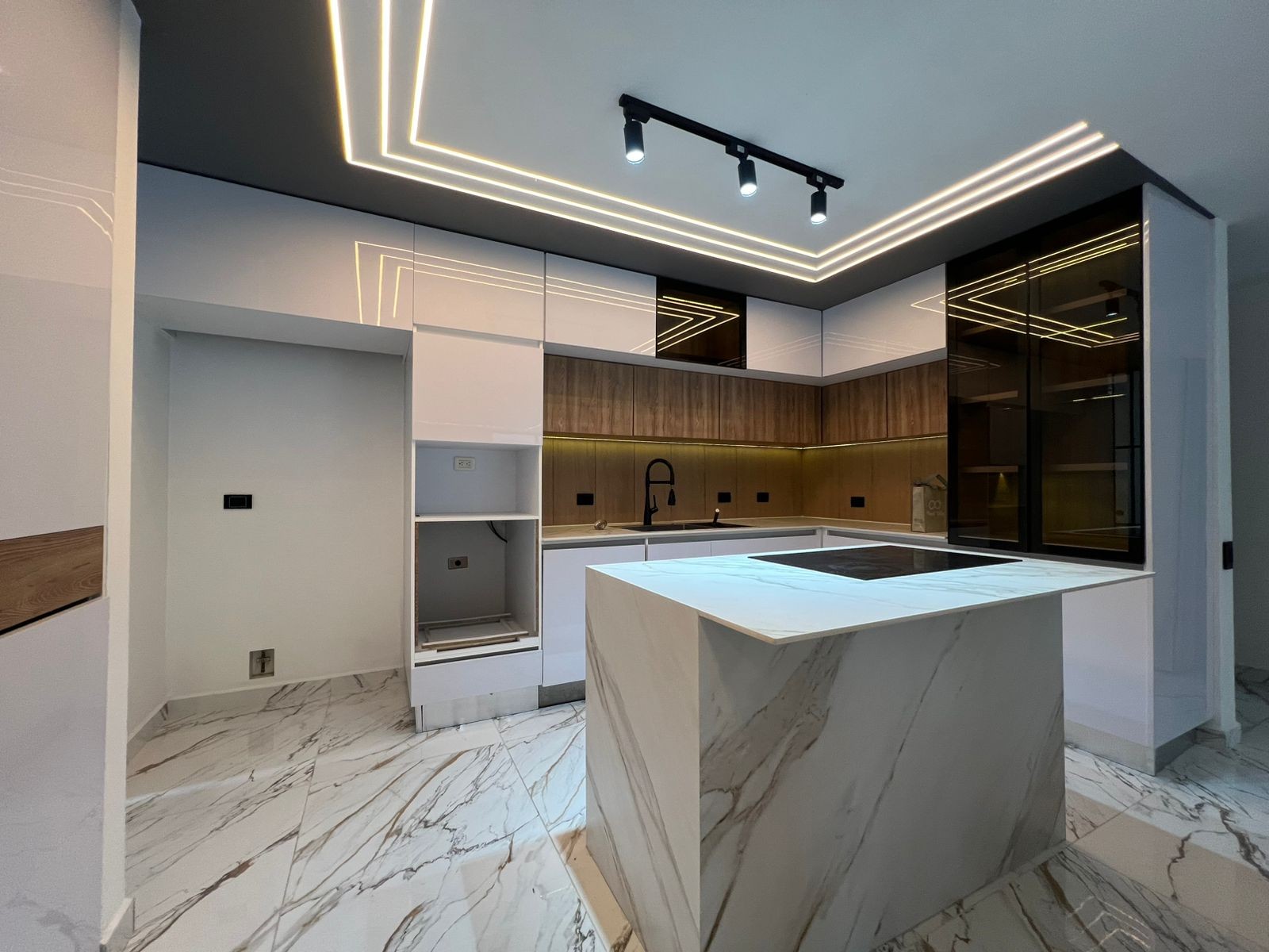 Apartamento en arriendo en La Pradera, Envigado · foto 6 de 16