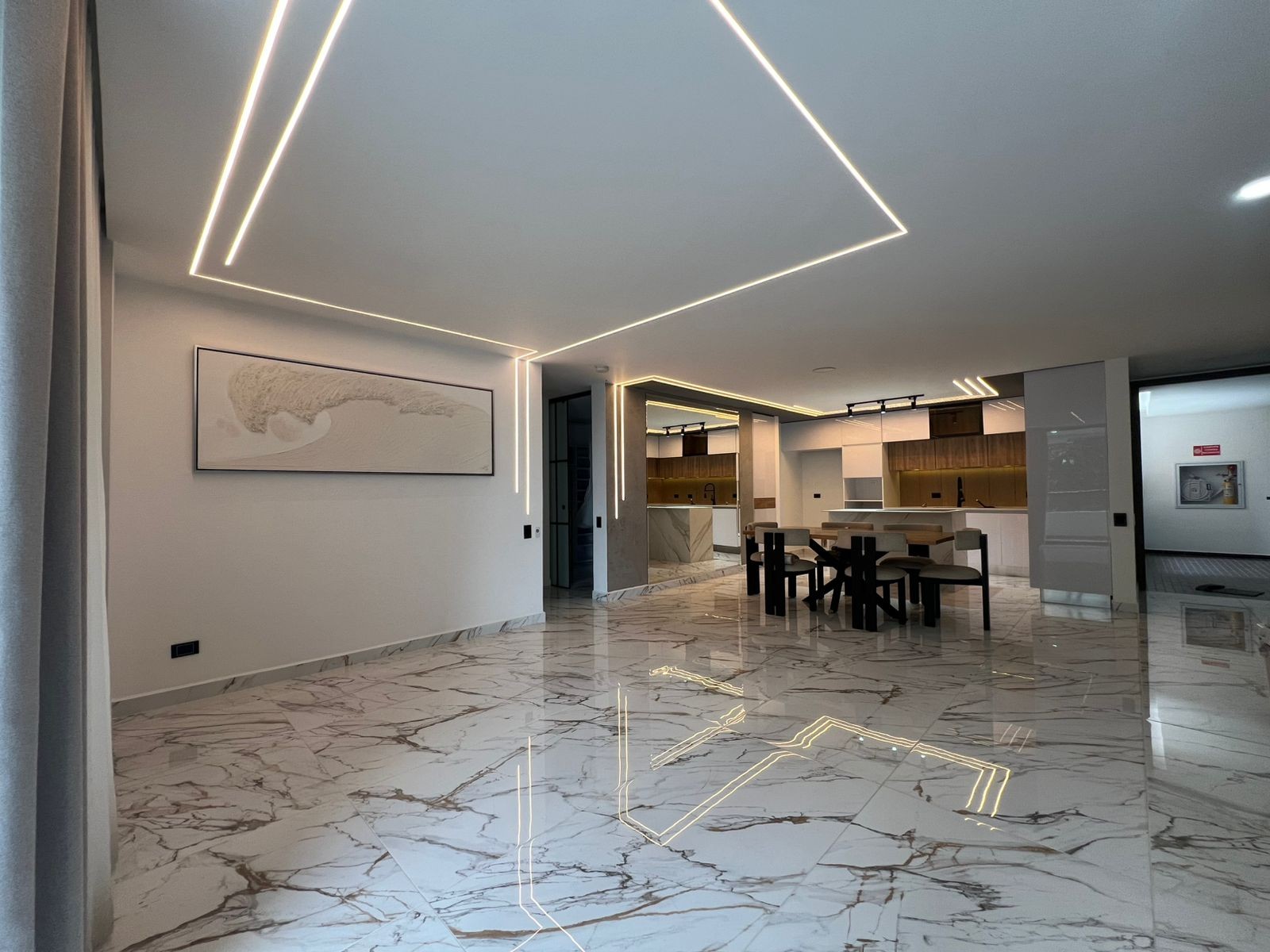 Apartamento en arriendo en La Pradera, Envigado · foto 3 de 16