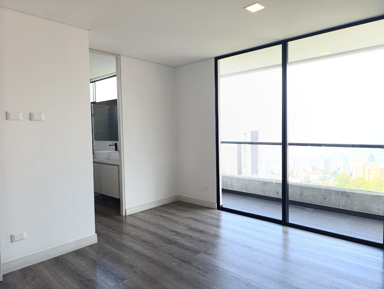 Apartamento en arriendo en El Poblado, Medellín · foto 4 de 19