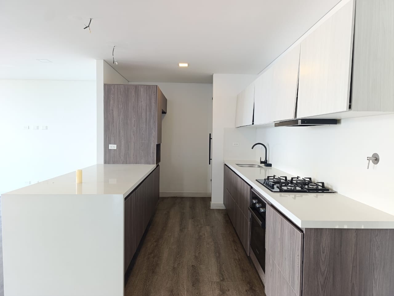 Apartamento en arriendo en El Poblado, Medellín · foto 12 de 19