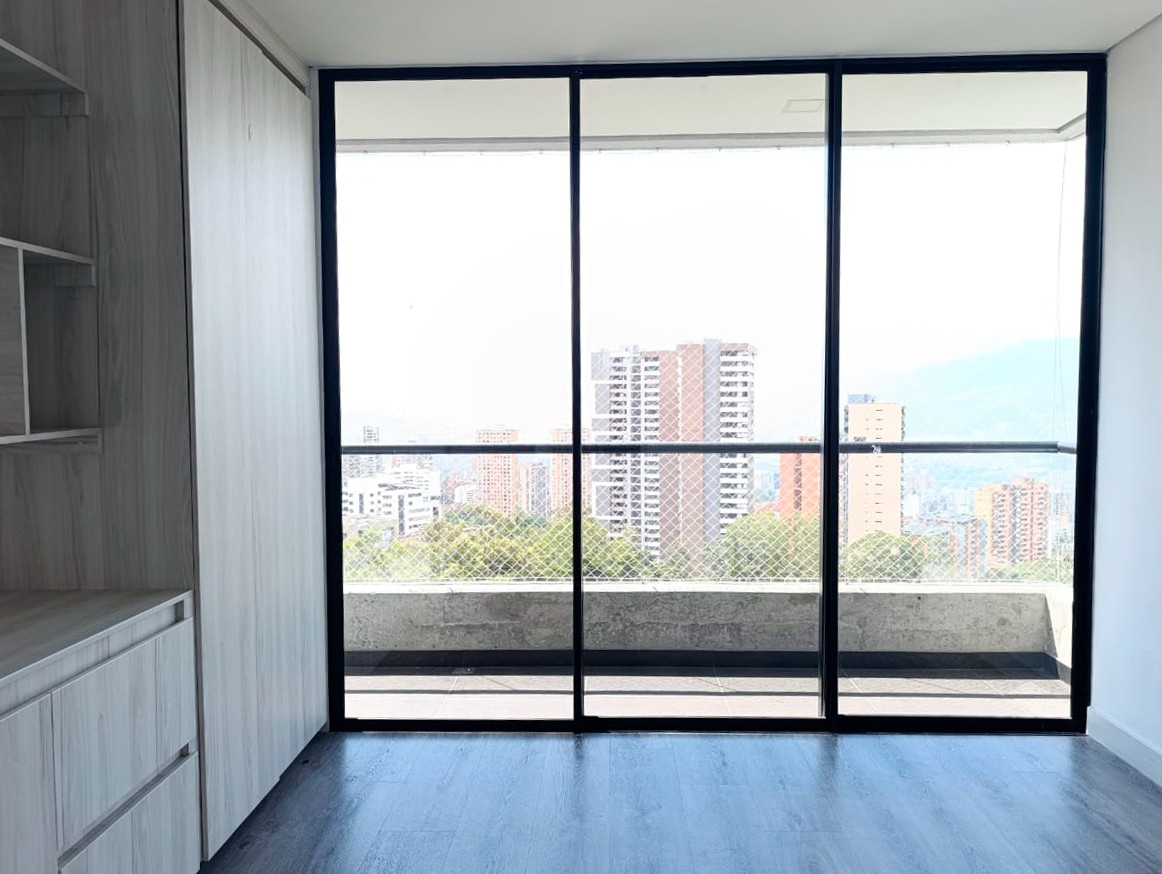 Apartamento en arriendo en El Poblado, Medellín · foto 8 de 19