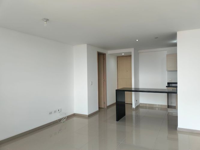 Apartamento de 3 alcobas en arriendo en El Poblado, Medellín, 93 m² · foto 8 de 19