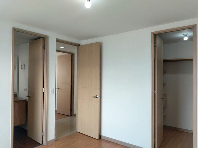 Apartamento de 3 alcobas en arriendo en El Poblado, Medellín, 93 m² · foto 11 de 19