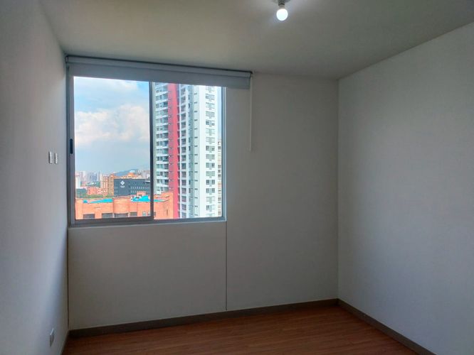 Apartamento de 3 alcobas en arriendo en El Poblado, Medellín, 93 m² · foto 15 de 19