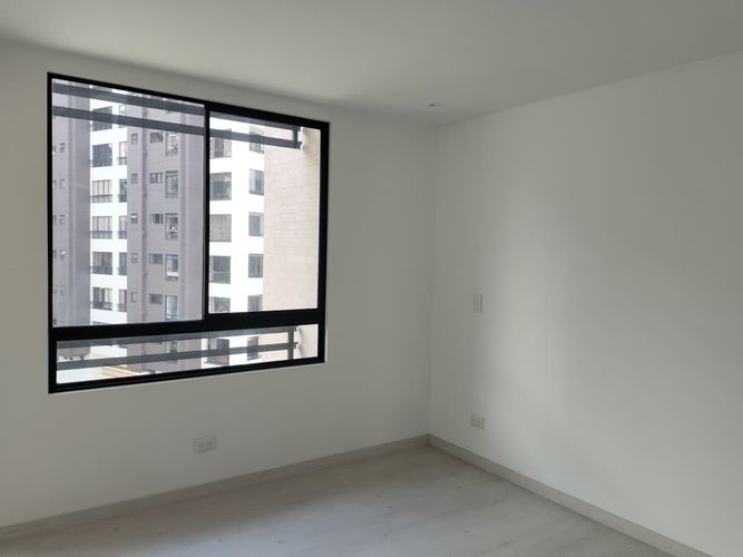 Apartamento de 2 alcobas en arriendo en El Poblado, Medellín, 112 m² · foto 11 de 16
