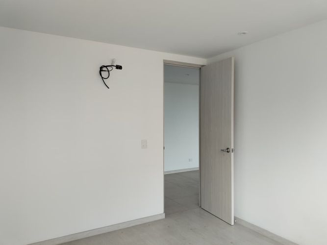 Apartamento de 2 alcobas en arriendo en El Poblado, Medellín, 112 m² · foto 13 de 16