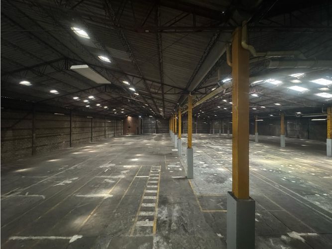 Bodega en arriendo en Zona Industrial No. 2, Itagüí · foto 4 de 5