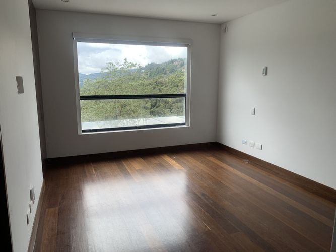 Casa de 4 alcobas en venta en Arboretto, Bogotá, 347 m² · foto 10 de 17