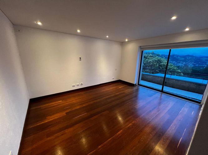 Casa de 4 alcobas en venta en Arboretto, Bogotá, 347 m² · foto 12 de 17