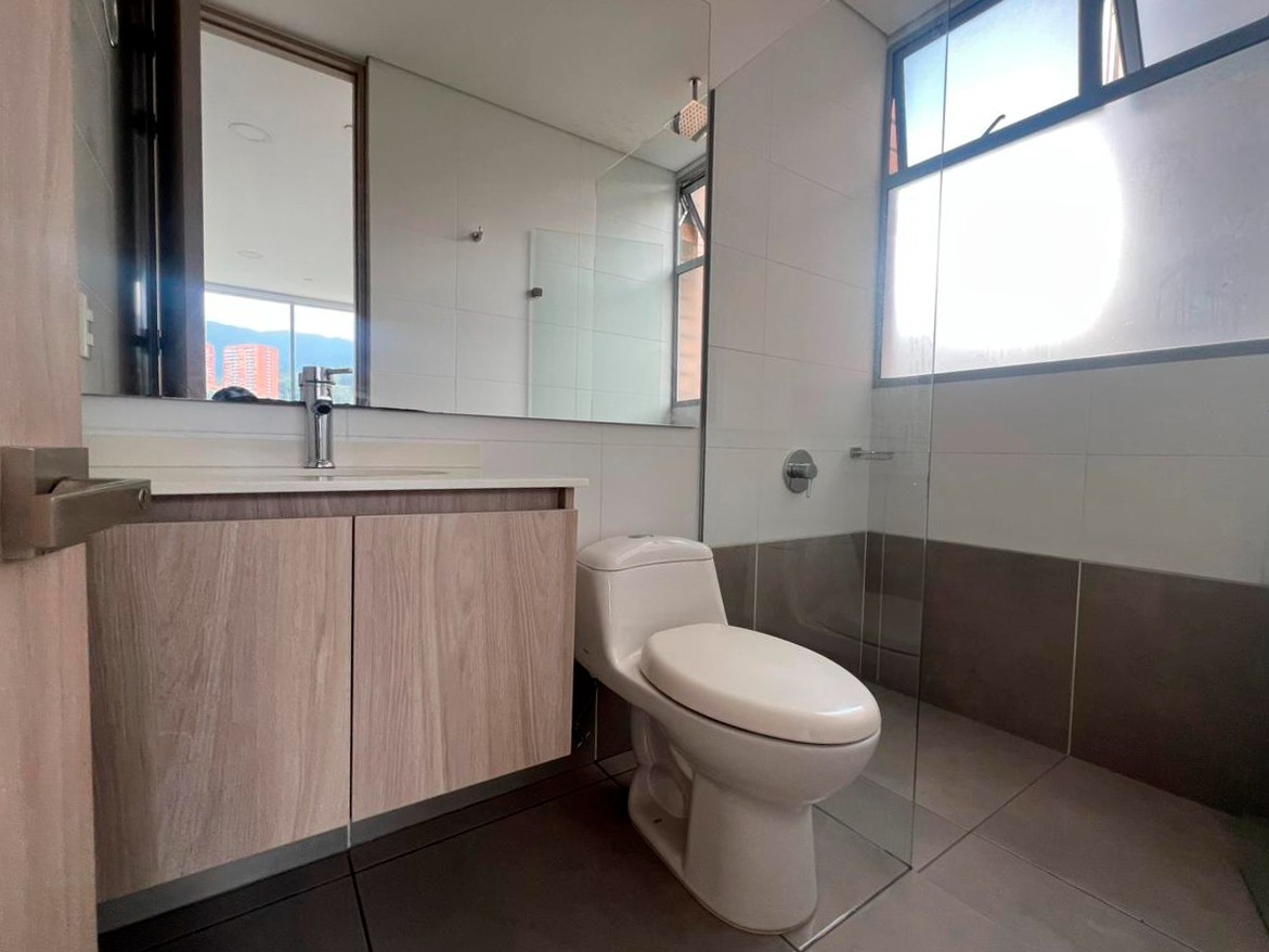 Apartamento en arriendo en Belén Aliadas, Envigado · foto 11 de 11