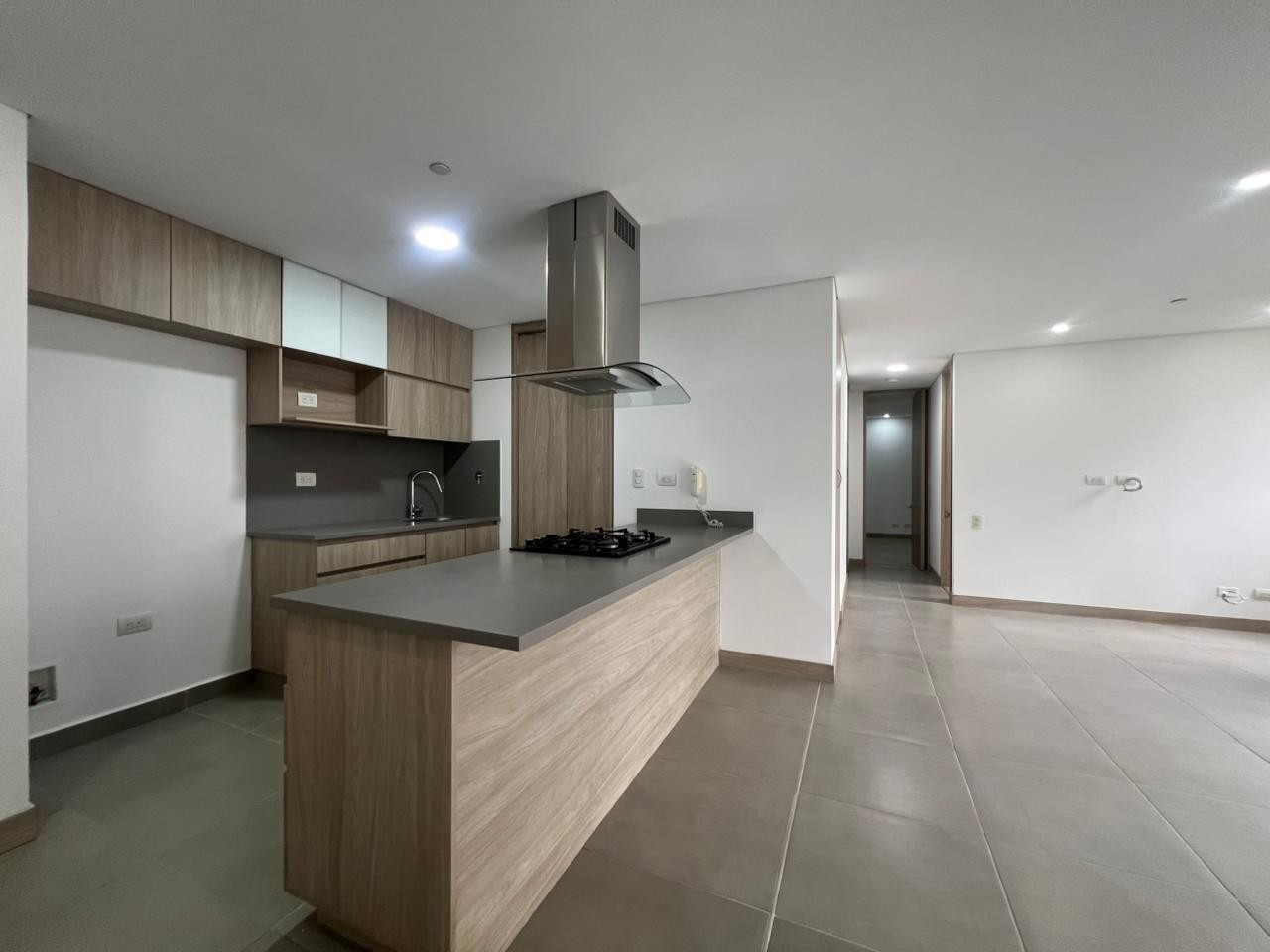 Apartamento en arriendo en Cumbres, Envigado · foto 5 de 15