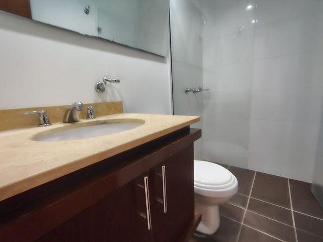 Apartamento de 3 alcobas en arriendo en El Poblado, Medellín, 132 m² · foto 17 de 19