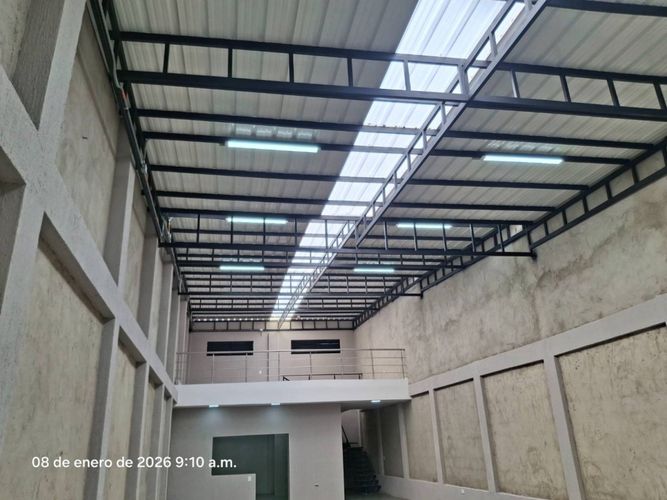 Bodega en arriendo en Casco Antiguo - Floridablanca, Floridablanca, 217 m² · foto 2 de 19