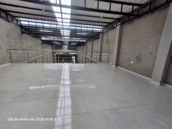 Bodega en arriendo en Casco Antiguo - Floridablanca, Floridablanca, 217 m² · foto 6 de 19