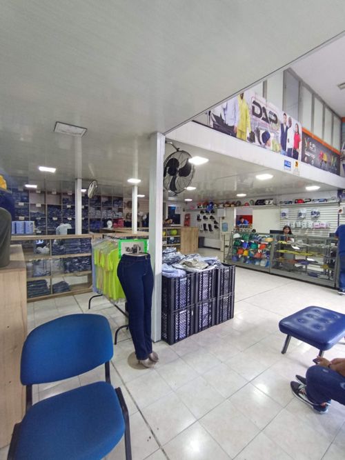 Bodega en venta en Obrero, Cali · foto 3 de 24