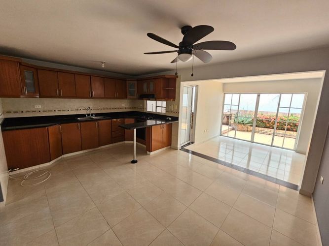Casa de 4 alcobas en venta en Cañaveral, Floridablanca, 180 m² · foto 6 de 17