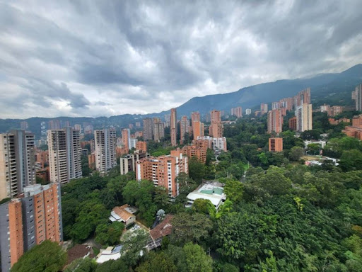 Apartamento en arriendo en Vizcaya, Medellín · foto 5 de 24