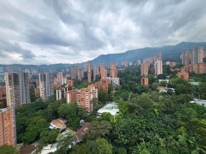 Apartamento en arriendo en Vizcaya, Medellín · foto 6 de 24