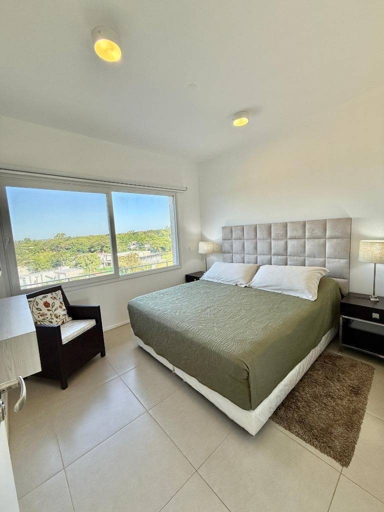 Vendo departamento de 2 habitaciones en Aqua Village Altos — foto 3