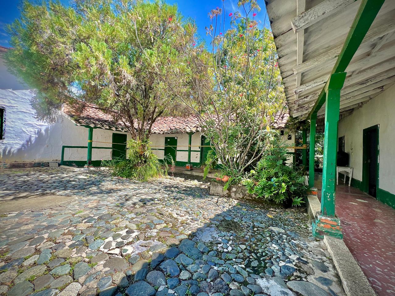 Land in Santafe de antioquia (1456 m²) for Sale