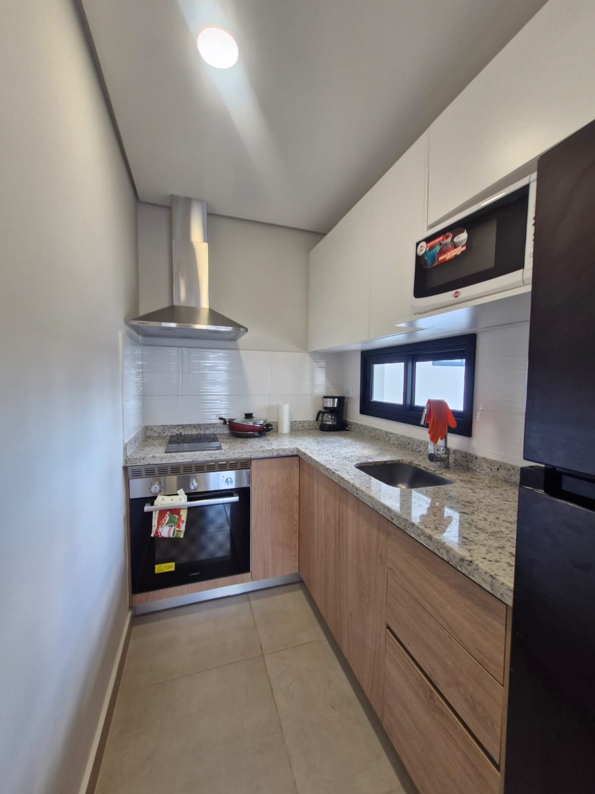 DEPARTAMENTO AMOBLADO EN ALQUILER EN VILLA MORRA, A PASOS DEL SHOPPING MARISCAL LOPEZ — foto 3