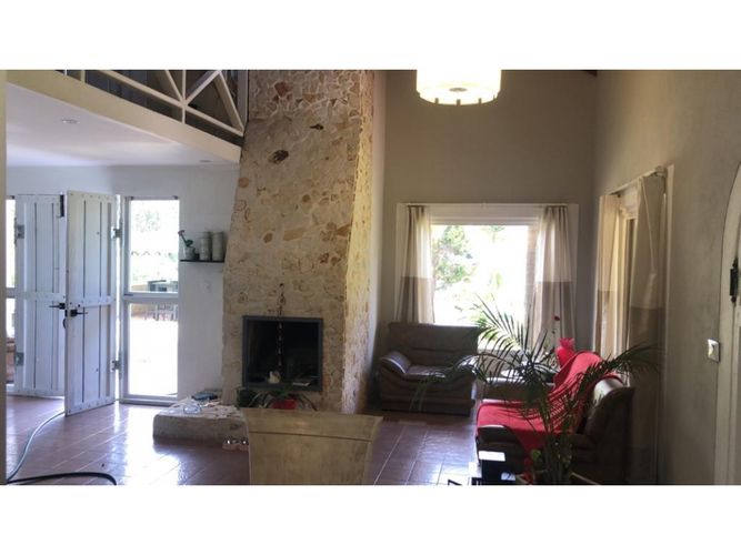 Casa de 5 alcobas en venta en San Jose, Guarne, 230 m² · foto 4 de 12