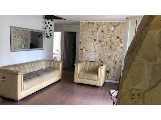 Casa de 5 alcobas en venta en San Jose, Guarne, 230 m² · foto 10 de 12