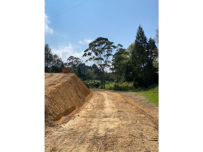 Lote en venta en La Mosca, Guarne, 3000 m² · foto 6 de 6