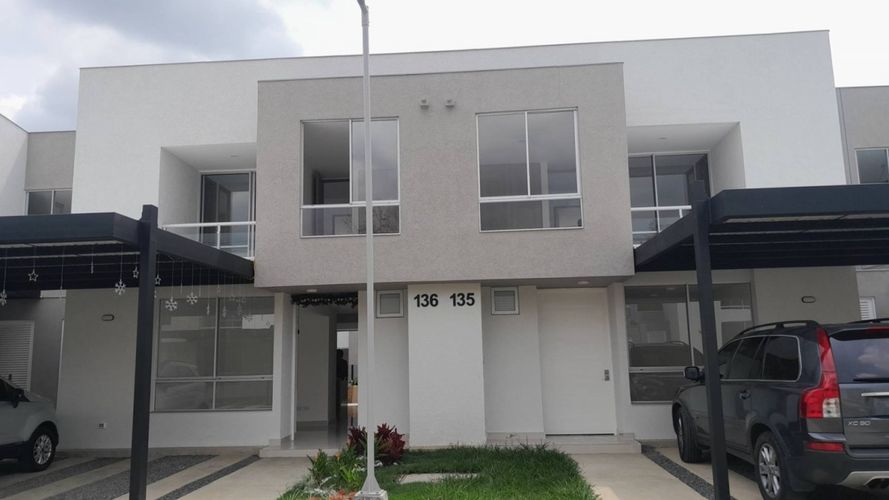 Casa de 3 alcobas en venta en La Pradera, Jamundí, 155 m² · foto 2 de 24