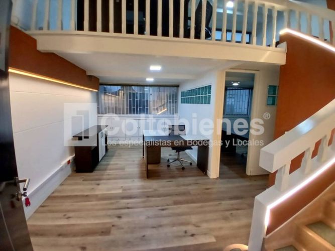Oficina en arriendo en Santa Maria De Los Angeles, Medellín, 61 m² · foto 2 de 16