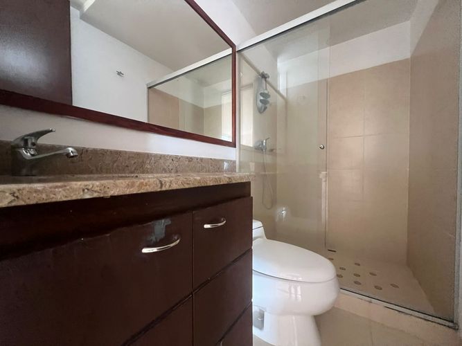 Apartamento de 2 alcobas en venta en Loma Del Chocho, Envigado, 68 m² · foto 14 de 15