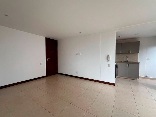 Apartamento de 2 alcobas en venta en Loma Del Chocho, Envigado, 68 m² · foto 7 de 15