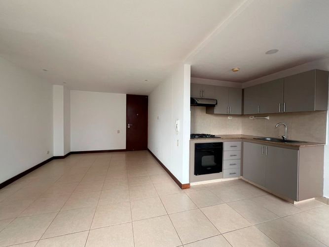 Apartamento de 2 alcobas en venta en Loma Del Chocho, Envigado, 68 m² · foto 4 de 15