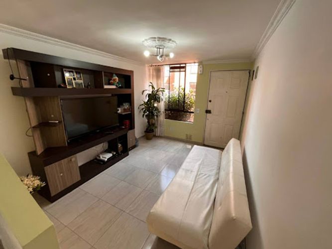 Casa en venta en Portales Del Norte, Bogotá · foto 7 de 17