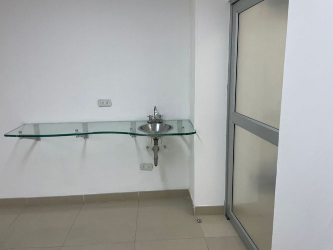 Local en venta en Sector Lago Uribe, Pereira, 89 m² · foto 6 de 9
