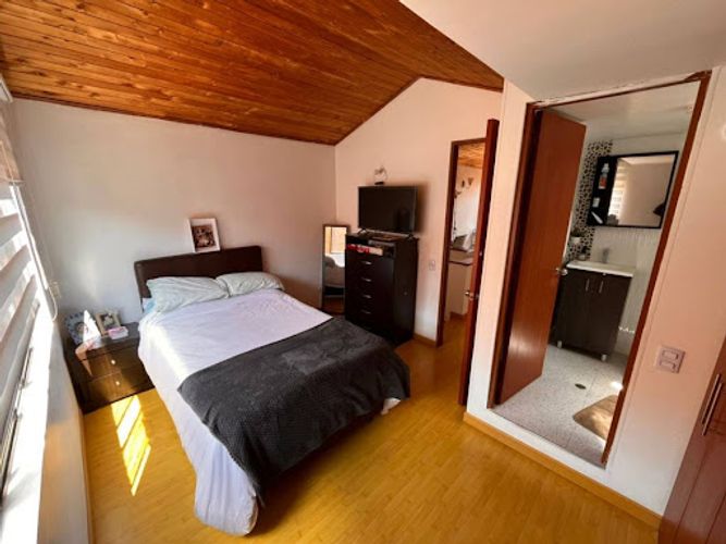 Casa en venta en Portales Del Norte, Bogotá · foto 16 de 17