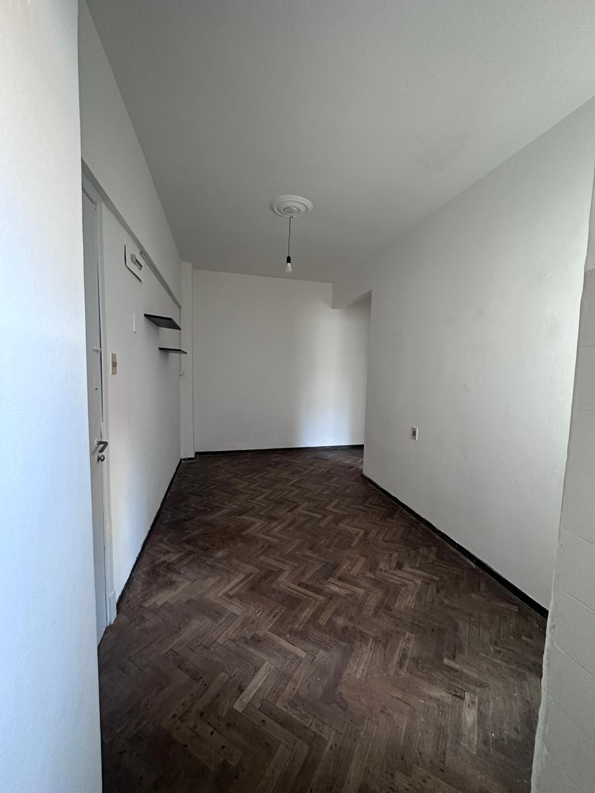 Apartamento de 1 dormitorio a pasos de la Rbla.