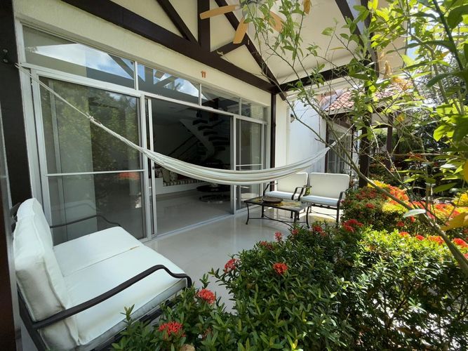 Casa de 5 alcobas en venta en Julio Campos Gonzalez, Girardot, 218 m² · foto 6 de 24