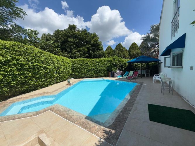 Casa de 5 alcobas en venta en Julio Campos Gonzalez, Girardot, 218 m² · foto 18 de 24