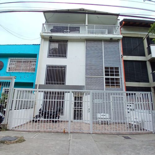 Oficina en arriendo en San Fernando Viejo, Cali, 162 m² · foto 2 de 8