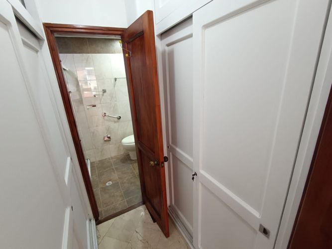 Apartamento de 3 alcobas en arriendo en Laureles, Medellín, 130 m² · foto 11 de 18