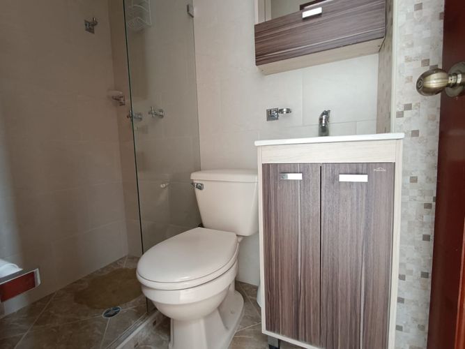 Apartamento de 3 alcobas en arriendo en Laureles, Medellín, 130 m² · foto 13 de 18