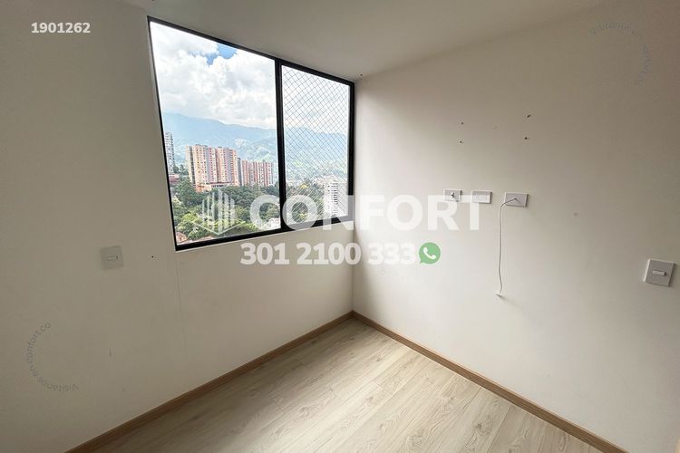 Apartamento de 3 alcobas en arriendo en Loma Del Escobero, Envigado, 93 m² · foto 4 de 22