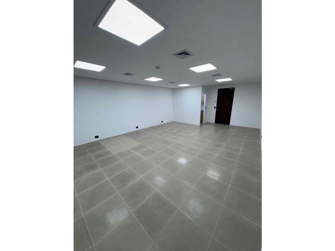 Oficina en arriendo en Santa Monica, Cali, 40 m² · foto 3 de 9