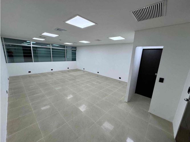 Oficina en arriendo en Santa Monica, Cali, 40 m² · foto 8 de 9
