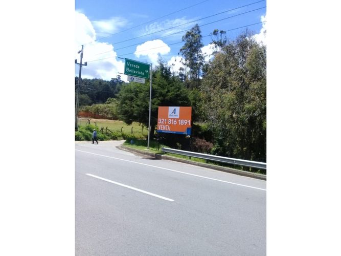 Lote en venta en Guarne, 35482 m² · foto 6 de 6