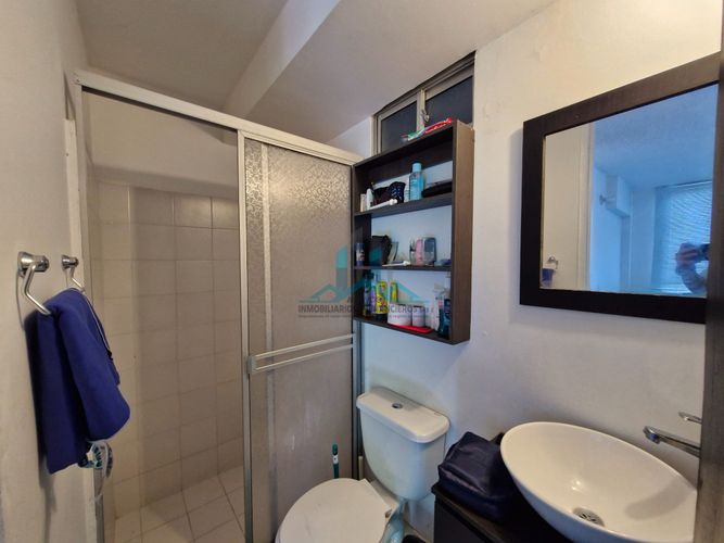 Apartamento de 2 alcobas en venta en Altos De Alcatraz, Girardot, 57 m² · foto 6 de 10